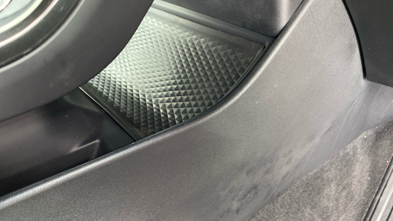 Land Rover Range Rover Evoque 2.0 D150 R-Dynamic S 5dr Auto Diesel Hatchback